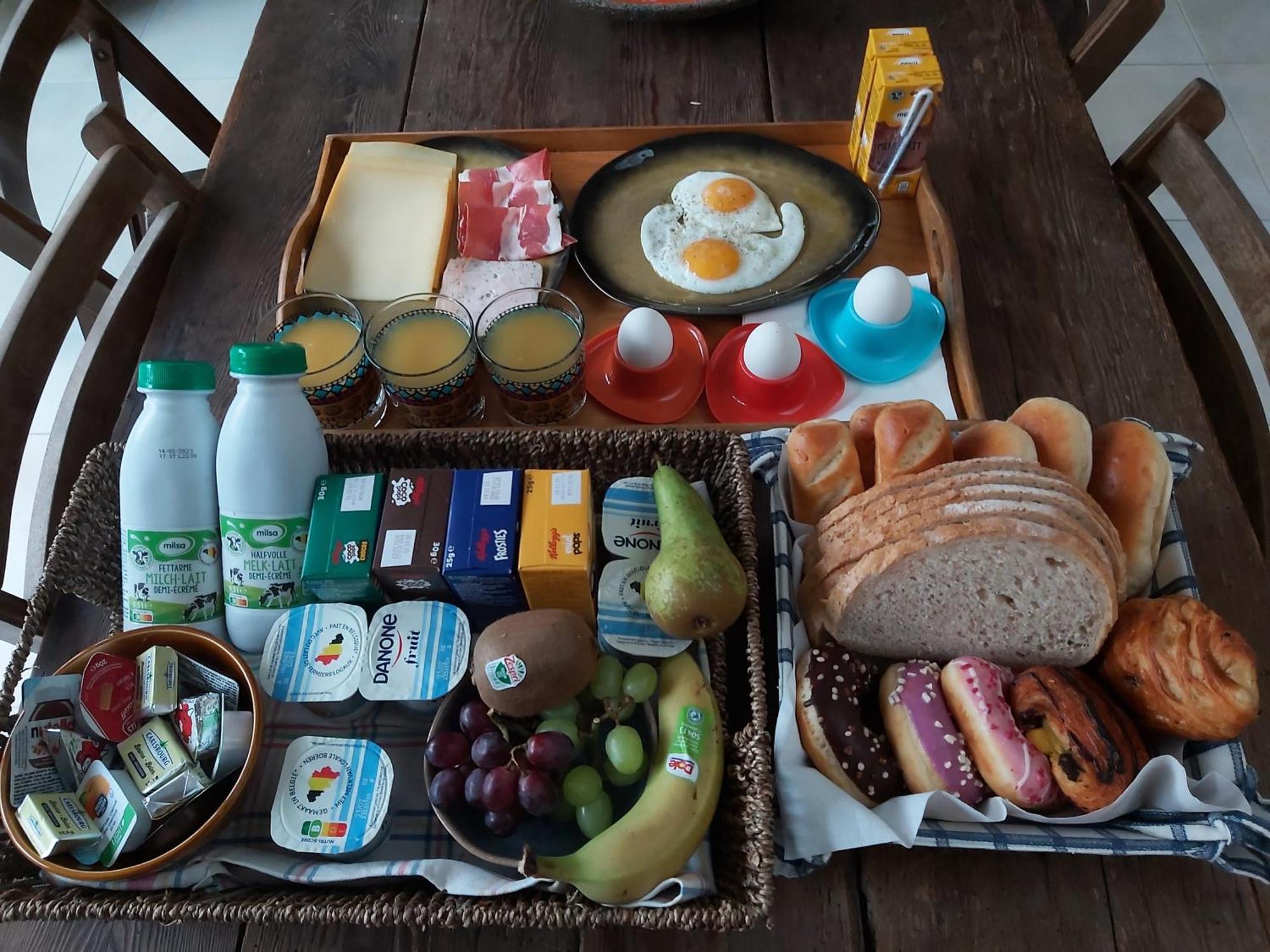 De Linderd Bed & Breakfast Алст Екстериор снимка